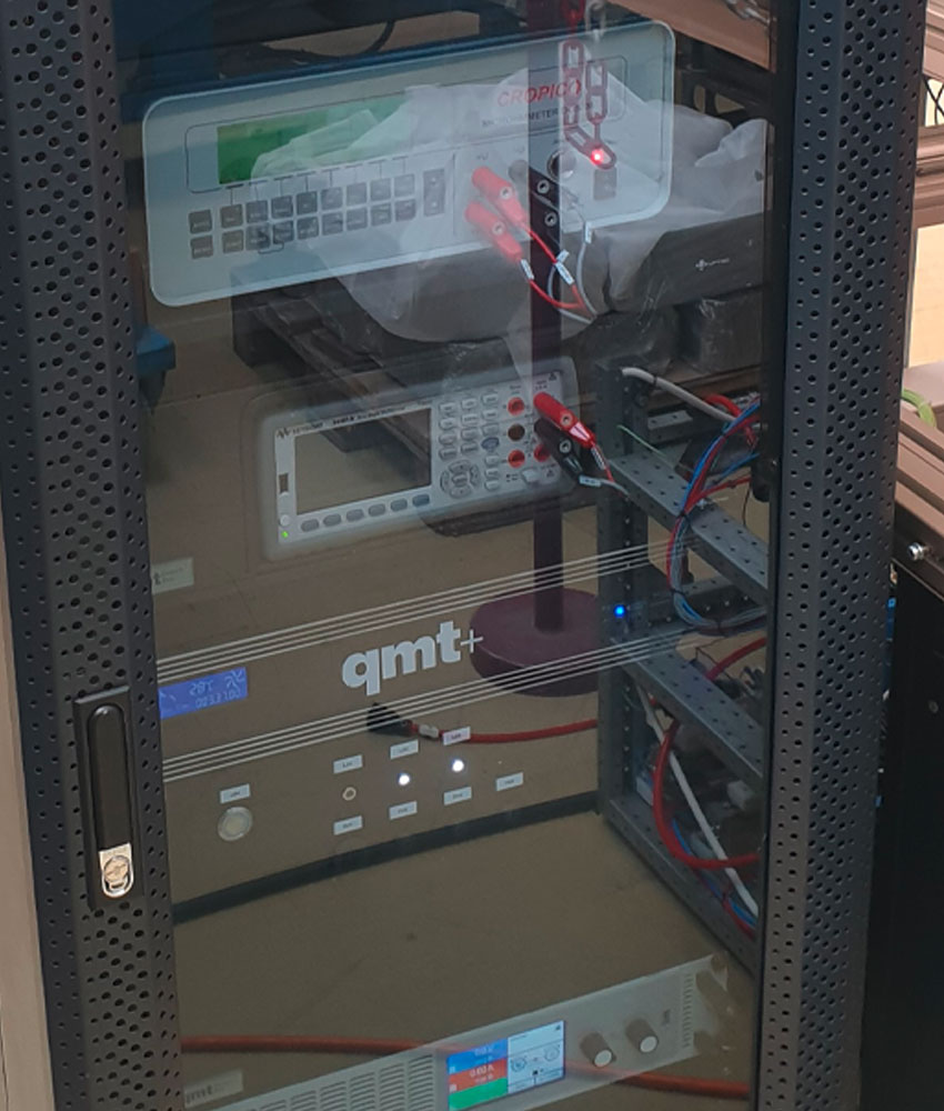 Banc de tests de contacteurs ferroviaires pour Sécheron