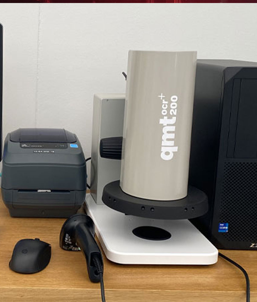 Lecture à haute performance des numéros de mouvements horlogers avec le qmtocr-200